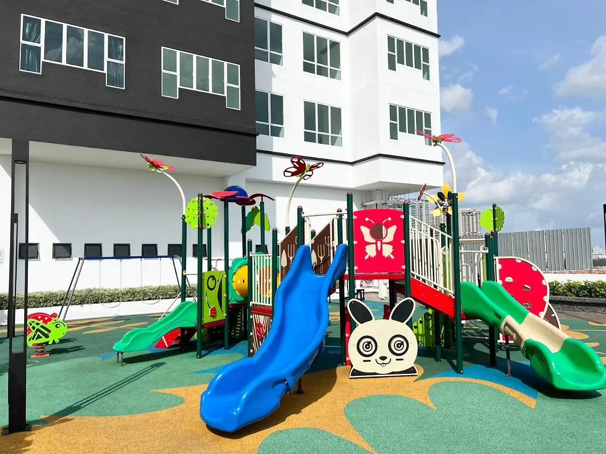 Amber Cove-Melaka-5 Pax-Netflix-Jbr Apartment 0*, Malacca Malaysia