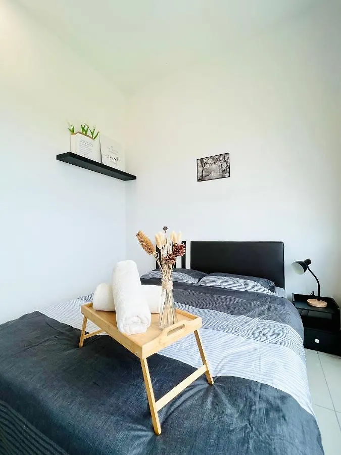 Amber Cove-Melaka-5 Pax-Netflix-Jbr Apartment Malacca